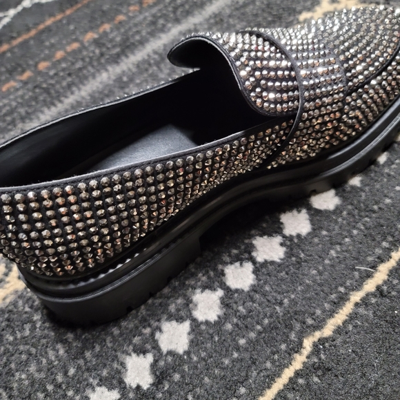 Micheal Kors Loafers - Picture 3 of 4